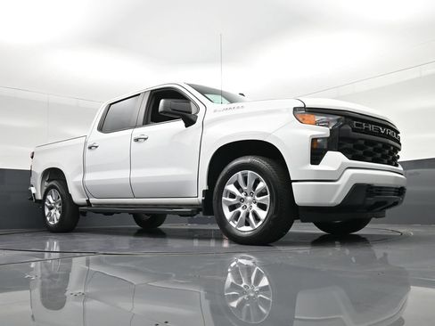 Used 2024 Chevrolet Silverado 1500 Custom RWD image 24