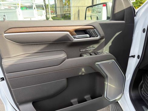 New 2026 Chevrolet Silverado 1500 High Country w/ Technology Package image 33