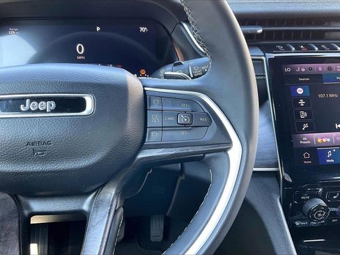 Used 2024 Jeep Grand Cherokee L Limited w/ Luxury Tech Group II image 33