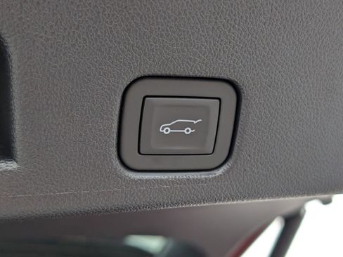 New 2026 Chevrolet Traverse LT w/ Enhanced Driving Package image 12