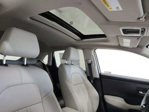 Used 2024 Honda HR-V EX-L image 11