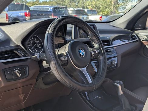 Used 2017 BMW X1 xDrive28i image 12