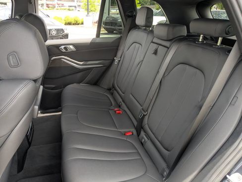 Used 2022 BMW X5 xDrive40i w/ Premium Package AWD/4WD image 20