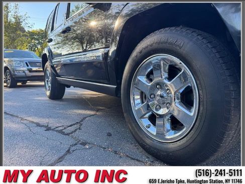 Used 2008 Jeep Commander Limited image 9