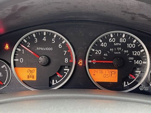 Used 2011 Nissan Pathfinder Silver image 17