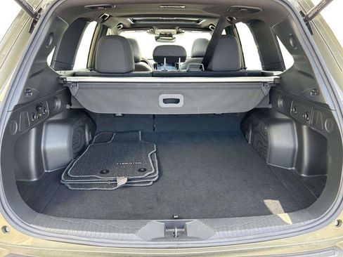 Certified 2025 Subaru Forester Premium AWD/4WD image 8