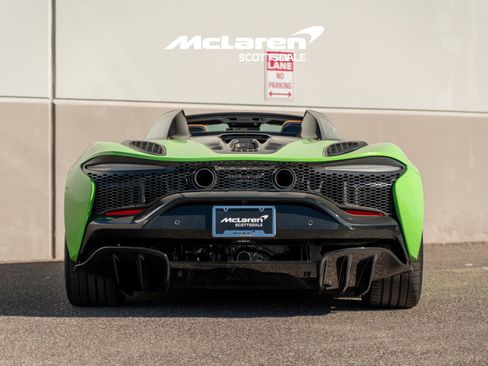 Used 2025 McLaren Artura Spider image 6