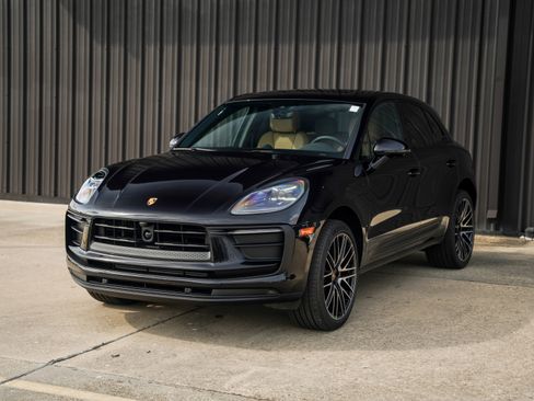 New 2026 Porsche Macan image 8