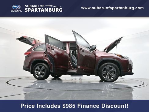 Used 2018 Toyota Highlander Limited Platinum image 41