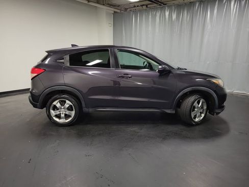Used 2016 Honda HR-V EX image 9