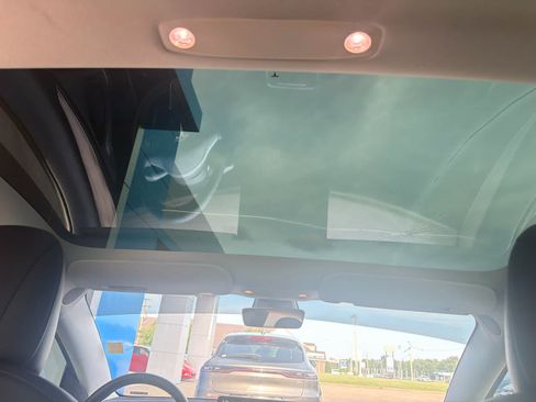 Used 2022 Tesla Model 3 RWD image 24