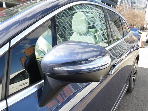 Used 2023 Mercedes-Benz EQE 350+ 4MATIC SUV w/ Exclusive Trim Package image 27