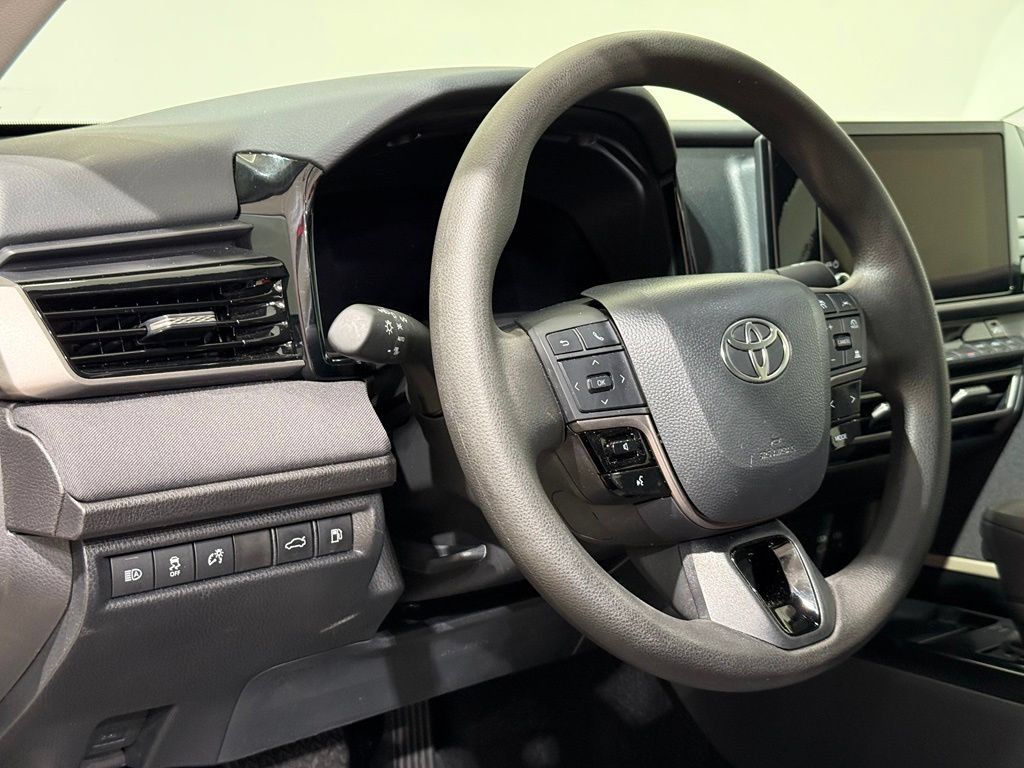Used 2026 Toyota Camry LE FWD image 16