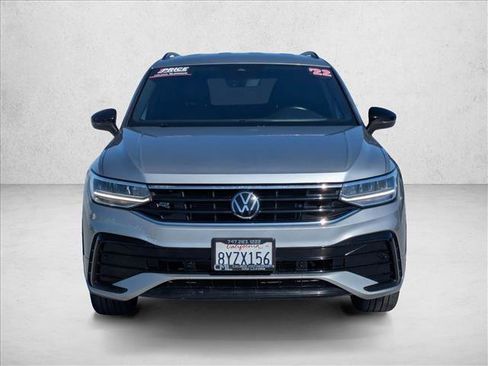 Used 2022 Volkswagen Tiguan SE R-Line image 2