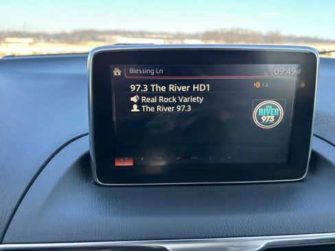 Used 2015 MAZDA MAZDA3 s Grand Touring w/ Technology Package image 26