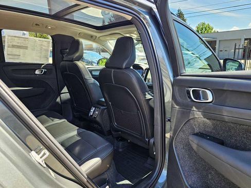 Certified 2024 Volvo XC40 B5 Ultimate w/ Protection Package Premier AWD/4WD image 12