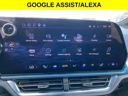 Used 2024 Chevrolet Equinox EV LT AWD/4WD image 11