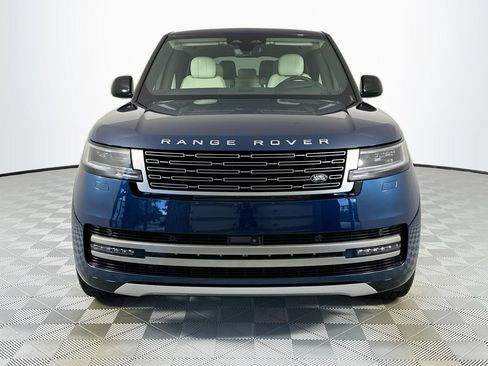 New 2026 Land Rover Range Rover Long Wheelbase SE AWD/4WD image 2