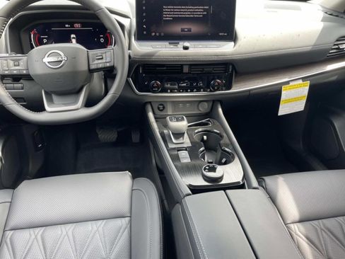 New 2026 Nissan Rogue Platinum AWD/4WD image 10
