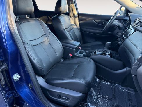 Used 2020 Nissan Rogue SL image 19