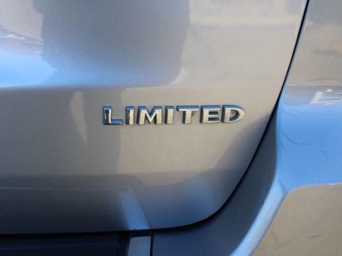 Used 2015 Jeep Grand Cherokee Limited image 36