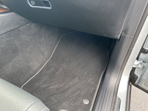 Used 2025 Mercedes-Benz GLE 450 4MATIC image 37