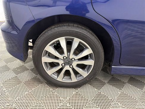 Used 2013 Honda Fit Sport image 18