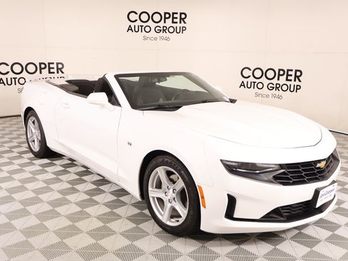 Used 2023 Chevrolet Camaro LT RWD image 1