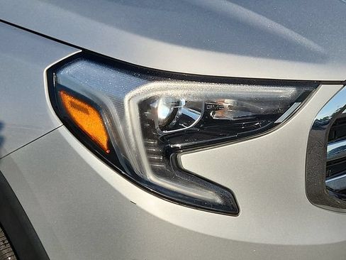 Used 2019 GMC Terrain SLT AWD/4WD image 10