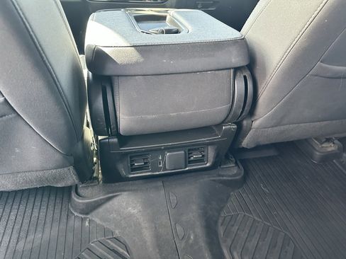 Used 2023 Chevrolet Silverado 1500 RST image 22