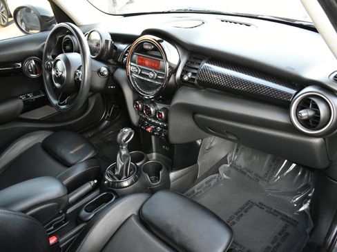Used 2015 MINI Cooper S image 12