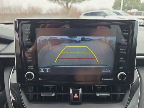 Used 2022 Toyota Corolla Cross XLE image 22