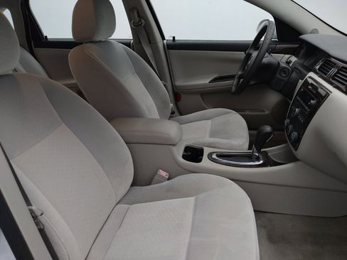 Used 2014 Chevrolet Impala Limited LS FWD image 21