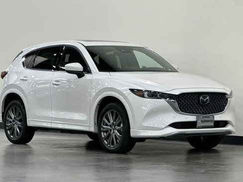 Used 2025 MAZDA CX-5 Signature AWD/4WD image 2