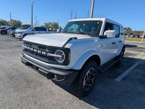 New 2026 Ford Bronco Outer Banks AWD/4WD image 9