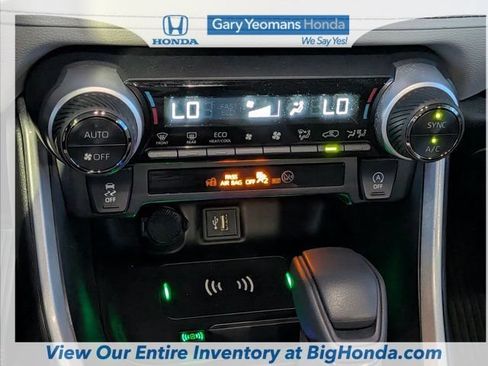 Used 2024 Toyota RAV4 XLE FWD image 21