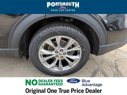 Certified 2022 Ford Explorer Limited w/ Equipment Group 301A image 28