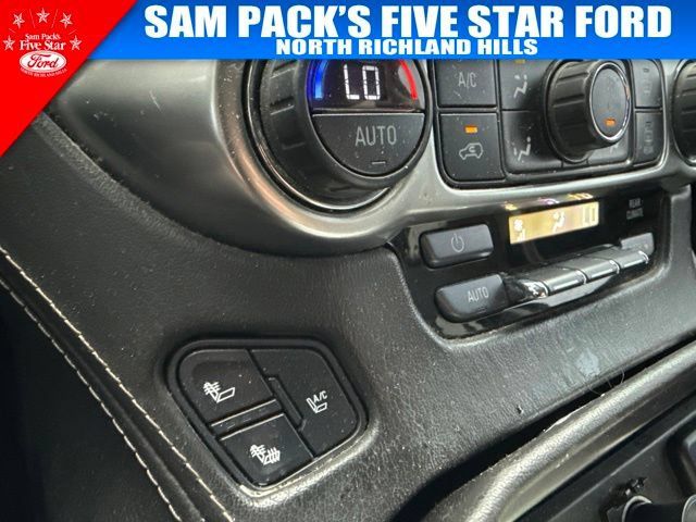 Used 2016 Chevrolet Suburban LTZ RWD image 14