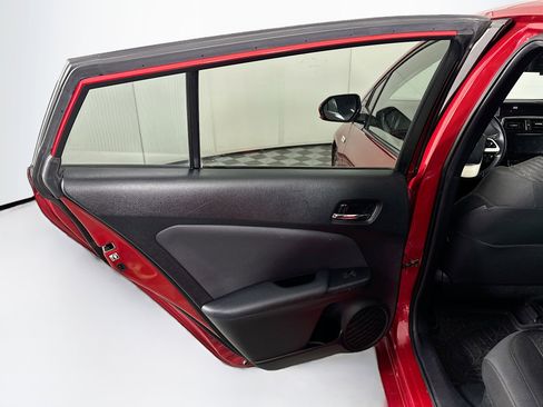 Used 2019 Toyota Prius Prime Plus image 25