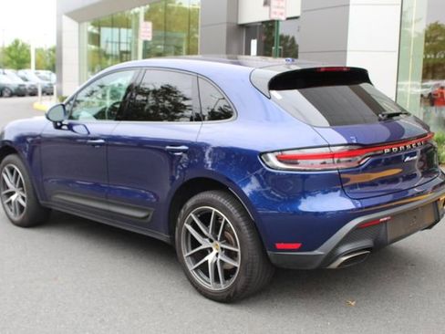 Used 2022 Porsche Macan image 11