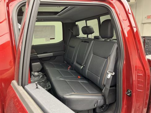 New 2026 Ford F250 Lariat w/ Black Appearance Package AWD/4WD image 14