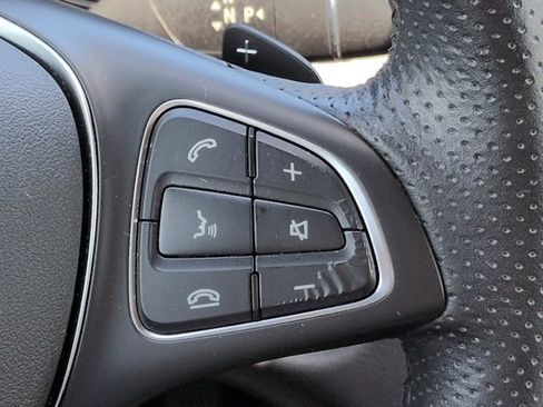 Certified 2019 Mercedes-Benz GLA 250 4MATIC image 25