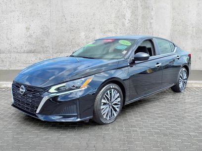 Used 2024 Nissan Altima 2.5 SV