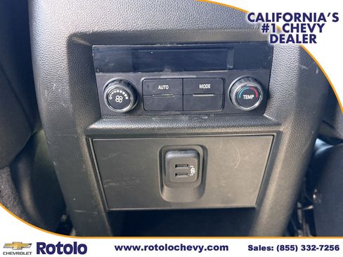 Used 2023 Chevrolet Traverse LT AWD/4WD image 14