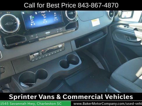 Used 2025 Mercedes-Benz Sprinter 2500 image 24