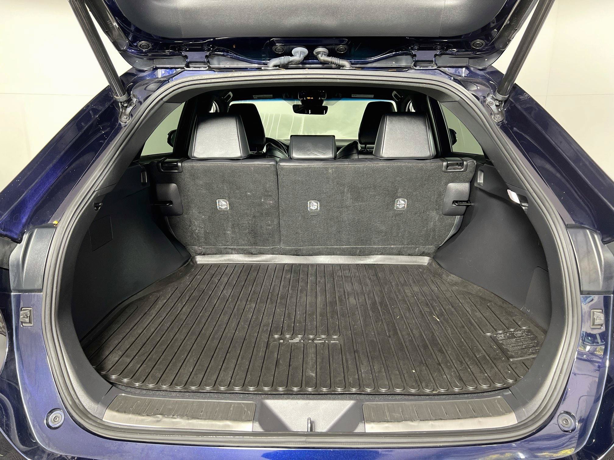 Certified 2023 Toyota Venza XLE AWD/4WD image 22