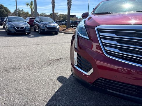 Used 2017 Cadillac XT5 Luxury w/ Driver Awareness Package image 26