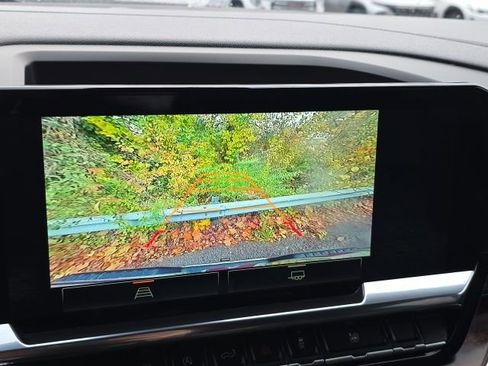 Certified 2024 GMC Sierra 1500 SLT image 13