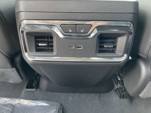 New 2026 GMC Sierra 2500 Denali w/ Denali Reserve Package AWD/4WD image 23