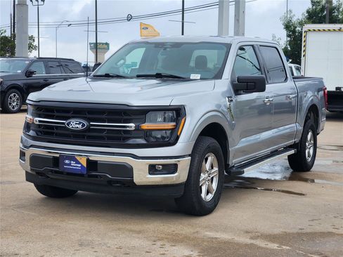 Used 2025 Ford F150 XLT w/ Equipment Group 301A Standard AWD/4WD image 3